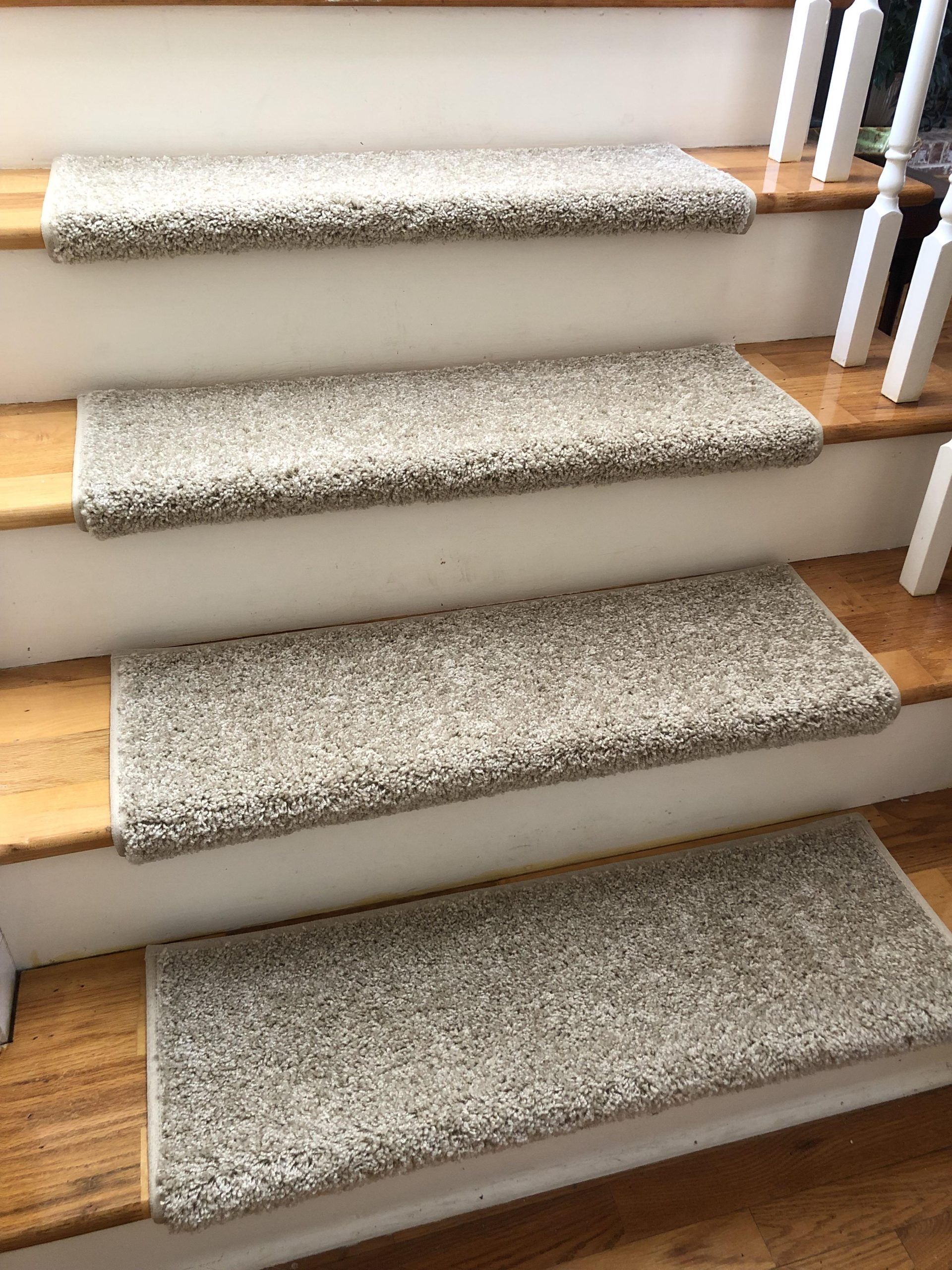 14-Piece Bullnose Carpet Stair Treads - Non-Slip Tape Free Stair Protectors Cream Gray